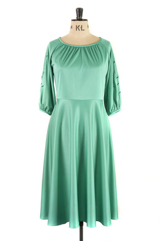 Vintage green dress with detailing on arm, Size 14