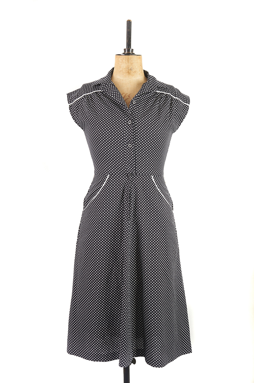 Black and white polka dot cotton vintage dress with fitted waist by Horrockses Fashions c. 1960